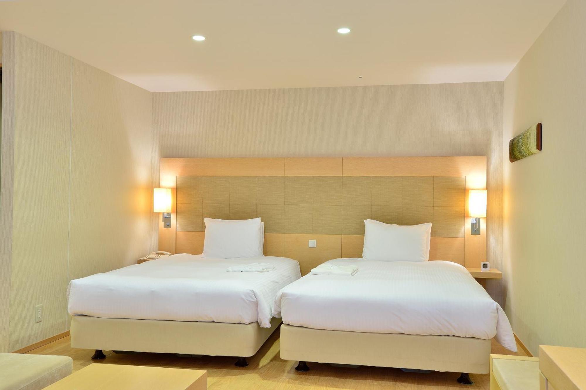 Moon Ocean Ginowan Hotel & Residence Okinawa Kültér fotó